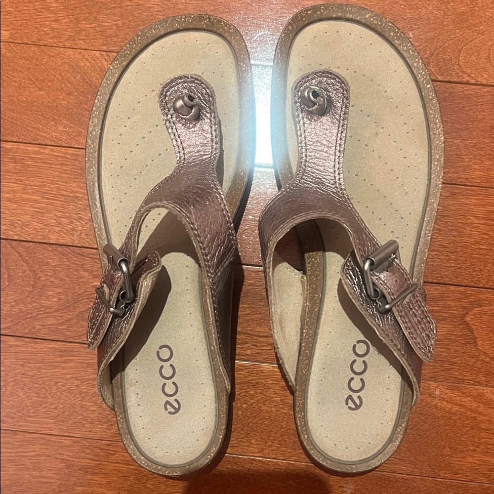 Ecco Tan Leather Buckle Sandals